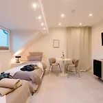 Sago Airporthouse Bed & Breakfast Düsseldorf