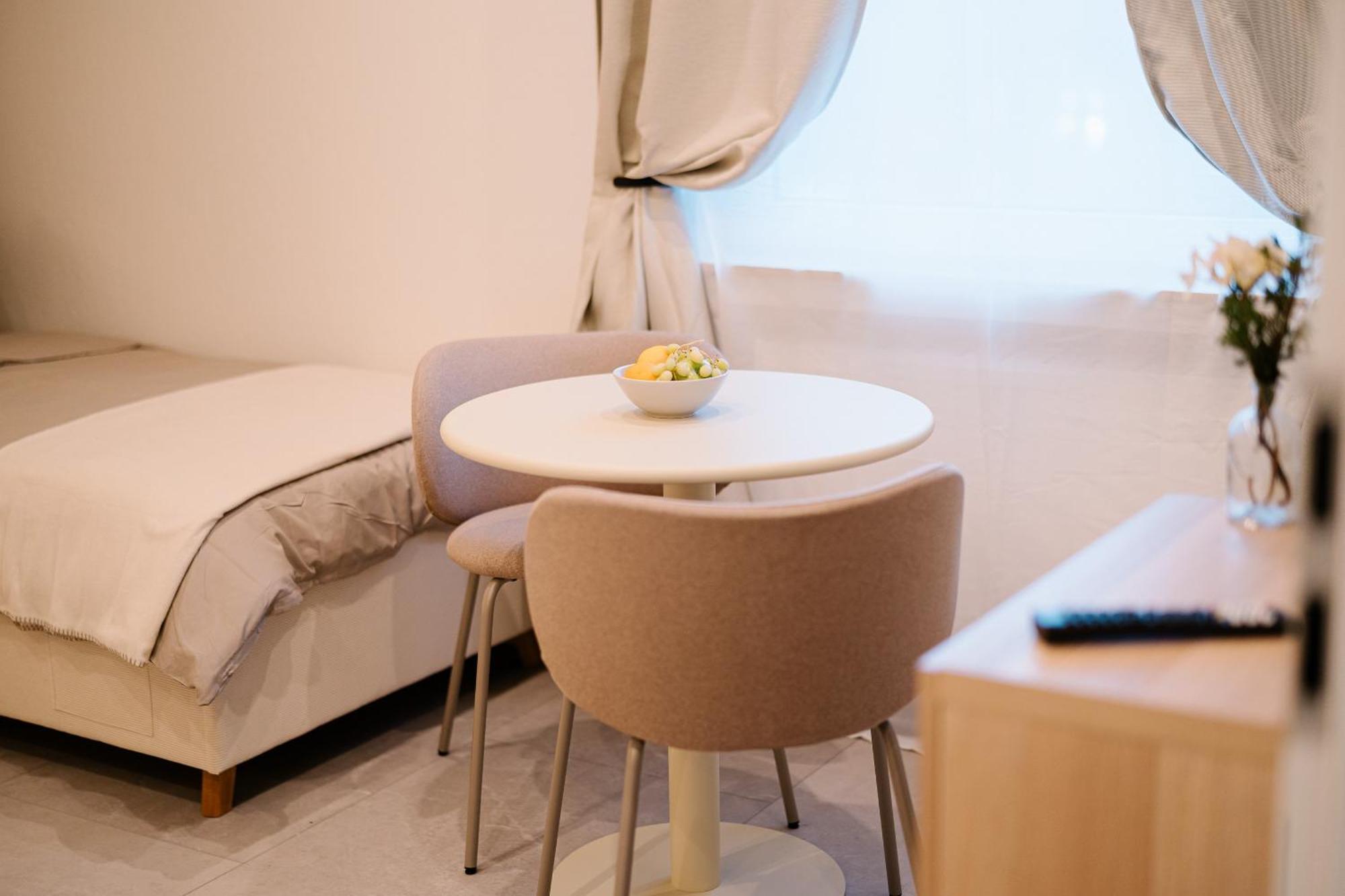 Sago Airporthouse Bed & Breakfast